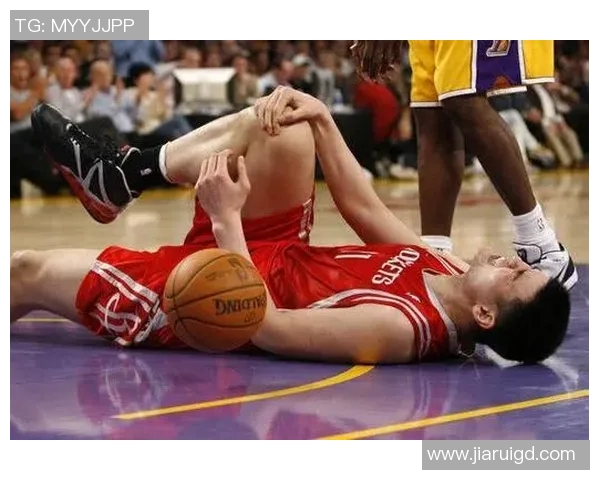 足球巨星受伤瞬间全记录:从意外到痛苦的每一刻与背后不为人知的故事